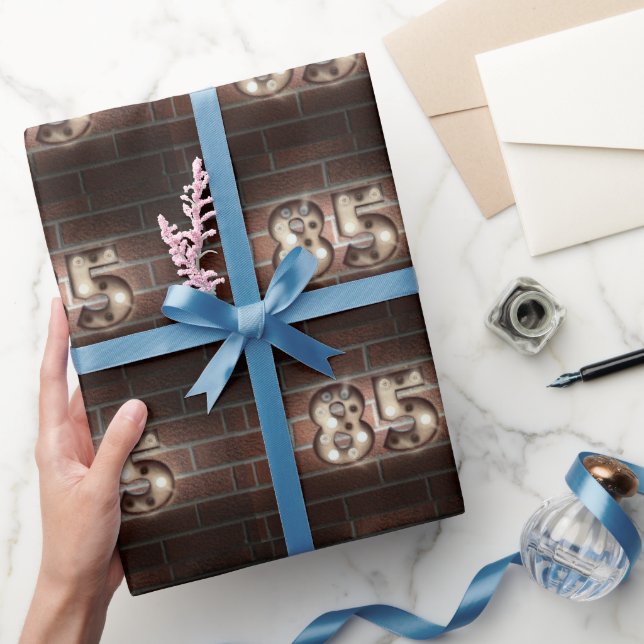 Papier Cadeau 85e anniversaire marquee lumières sur brique (Cadeaux)