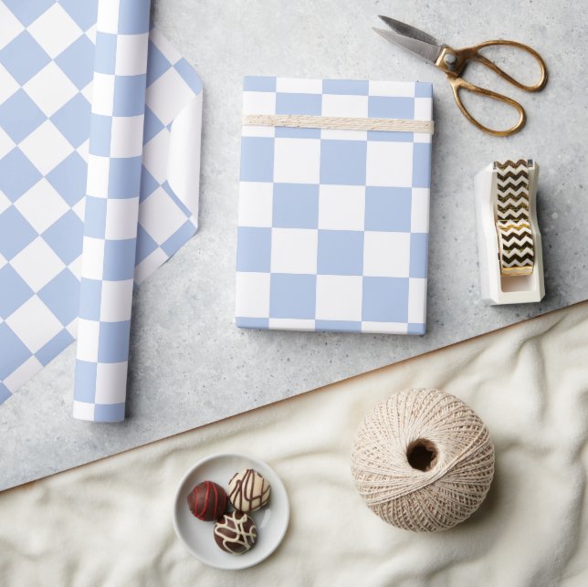 Papier cadeau à carreaux blanc et bleu ciel doux e (Artisanat)