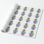 Papier Cadeau Ananas rose tropicale<br><div class="desc">Papier d'emballage d'ananas rose tropicale - Rencontrez notre adorable ananas violet, en rocquant une paire de lunettes de soleil cool avec une torsion de plage! A l'ombre, une scène de plage sereine avec de l'eau scintillante et un palmier balançant. La teinte violette unique de l'ananas reflète la surface scintillante de...</div>