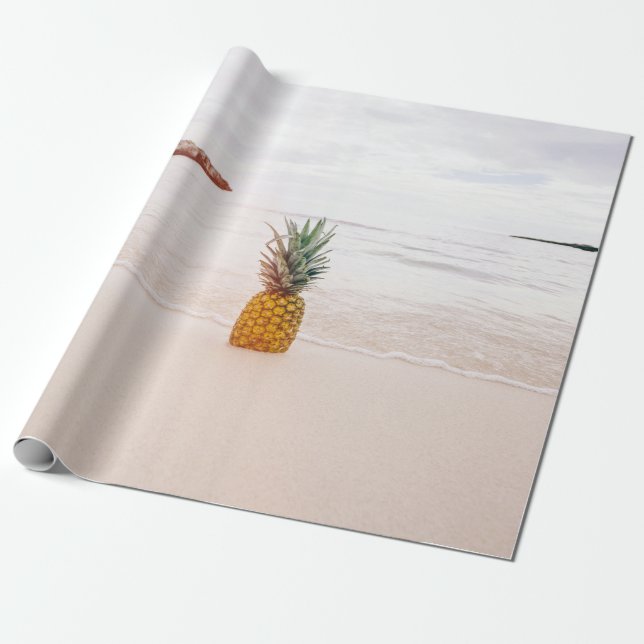 Papier Cadeau Ananas sur le sable près de la plage (Déroulé)