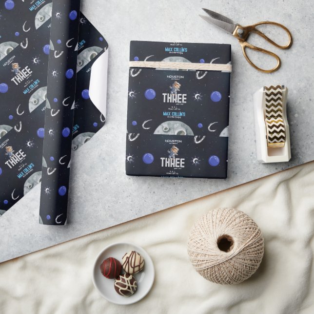 Papier Cadeau Anniversaire d'astronaute dans l'espace pour tout  (Artisanat)