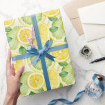 Papier Cadeau Aquarelle Citron Vert Jaune<br><div class="desc">Illuminez vos cadeaux avec notre papier d'emballage Aquarelle Citron Vert Jaune. Avec des illustrations de citrons vibrantes dans des tons rafraîchissants d'aquarelle,  ce design capture l'essence de l'énergie et du charme de l'été. Parfait pour ajouter une touche vive et joyeuse à n'importe quel cadeau !</div>