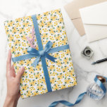 Papier Cadeau Aquarelle Jaune Fleur Jardin Papier d'enveloppemen<br><div class="desc">Un beau motif de fleurs d'aquarelle crée cet élégant papier d'emballage de jardin fleuri.</div>