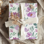 Papier Cadeau Aquarelle rustique rose motif floral<br><div class="desc">Un joli enveloppement cadeau peony design ajoutera cette touche spéciale à tout cadeau. Cette conception de poutres a été créée à l'aide d'aquarelle sur un arrière - plan texturé. Elégant motif extensible dans les tons rose et violet.</div>