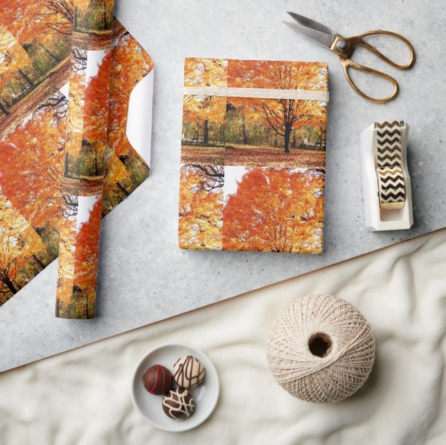 Papier Cadeau Arbre à feuilles de érable d'automne saisonnier /  (Artisanat)