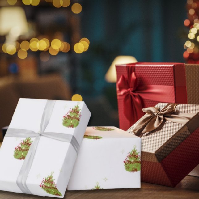 Papier Cadeau Arbre de Noël vert Ornements rouges Papier à envel (Green Christmas tree with red ornaments Wrapping Paper; is a great way to show your holiday spirit.)