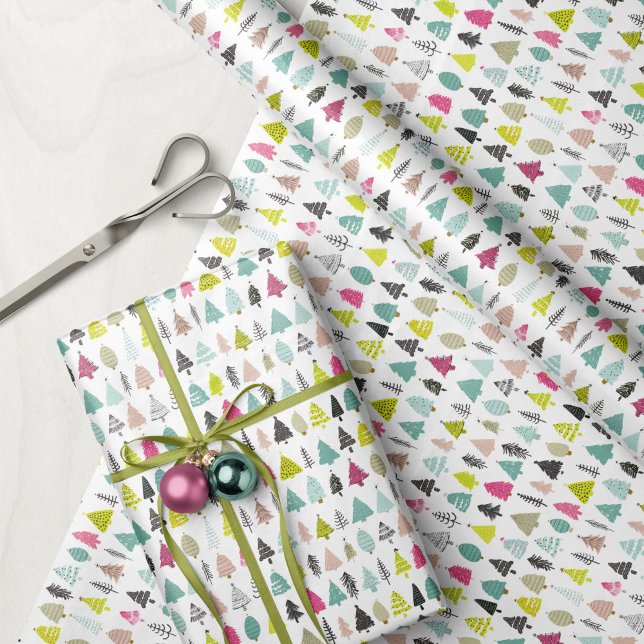 Papier Cadeau Arbres de Noël à la main brillants et joyeux (Créateur téléchargé)