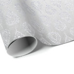 Papier Cadeau Argent Gris Floral Paisley Peacock Ornement<br><div class="desc">Minimalisme et simplicité de la forme Glam et papier d'enveloppement chic</div>