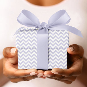 Papier Cadeau Baby shower à rayures pourpre et blanc Chevron