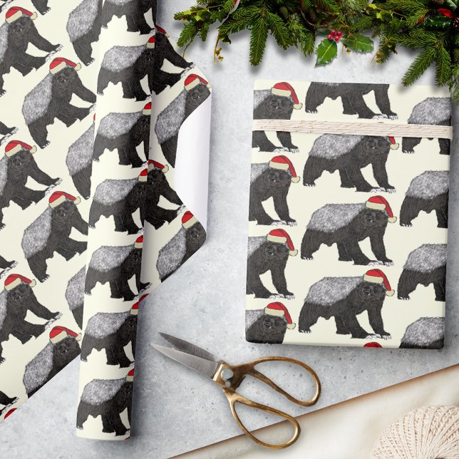 Papier Cadeau Badger de miel de Noël Badass Père Noël (Christmas honey badger wearing a santa hat pattern badass wild animal holiday wrapping paper)