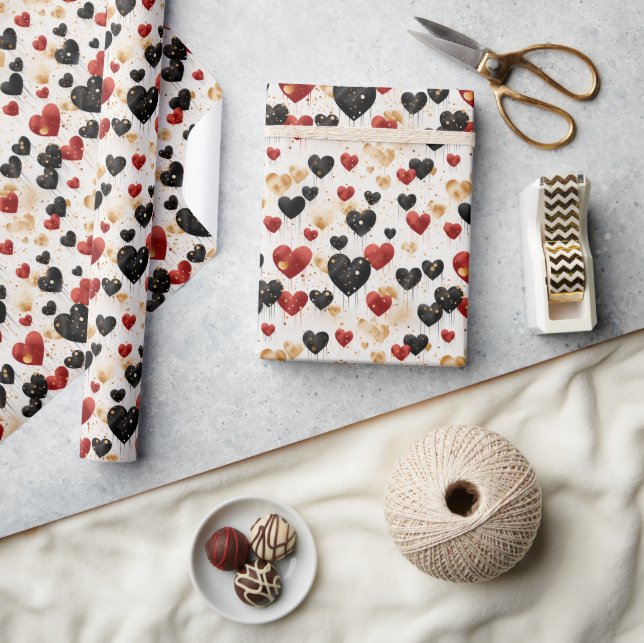Papier Cadeau Ballons de coeur rouge noir et or (Artisanat)