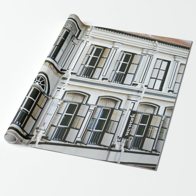 PAPIER CADEAU BÂTIMENT EN BÉTON BLANC PENDANT LA JOURNÉE (Déroulé)