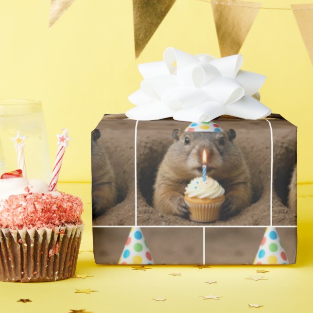 Papier Cadeau Birthday Groundhog with a Cupcake (Fête d'anniversaire)