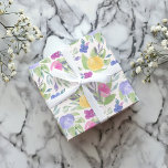 Papier Cadeau Boho coloré printemps aquarelle motif floral<br><div class="desc">Améliorez votre cadeau grâce à notre enveloppement moderne design floral, ajoutant une touche spéciale à vos cadeaux. Ce joli papier d'emballage boho présente d'élégantes flores aquarelles sur un fond blanc immaculé inspiré des couleurs vives du printemps et de l'été. Le motif répétitif omniprésent est parfait pour les mariages, les douches...</div>