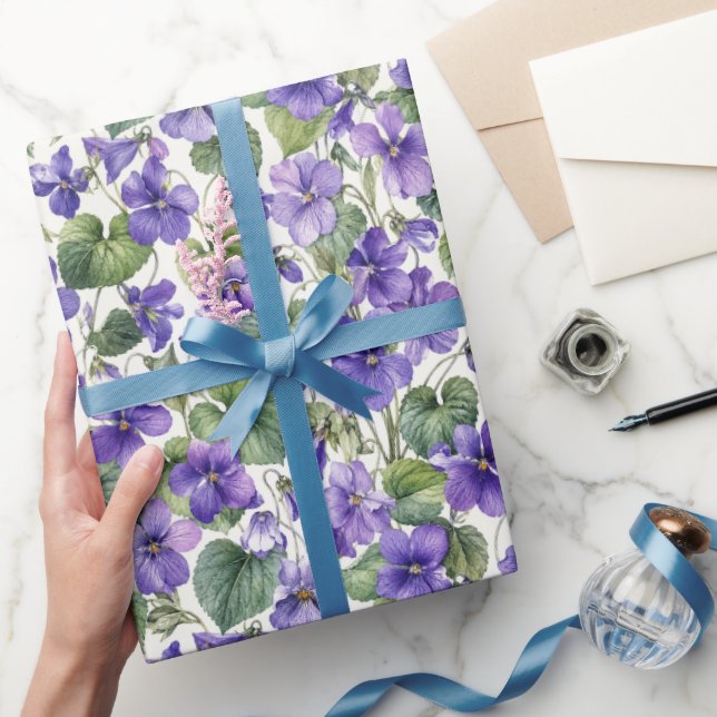 Papier Cadeau Botaniques violettes délicates peintes à la main (Cadeaux)
