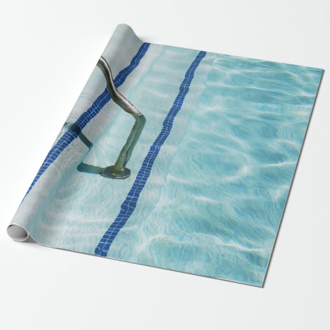 Papier Cadeau Bracelet noir sur piscine bleue (Déroulé)