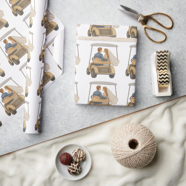 Papier Cadeau Bride and Groom in a Golf Cart Wedding Gift (Artisanat)