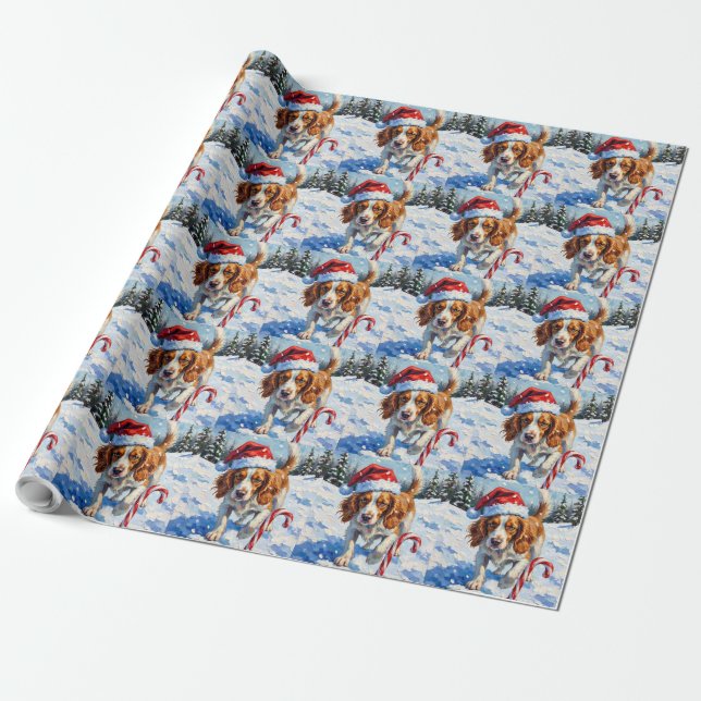 Papier Cadeau Brittany Spaniel Dog Pointing at Christmas Candy (Déroulé)