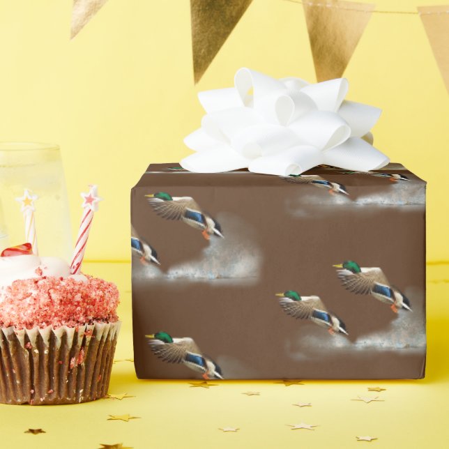 Papier Cadeau Canard colvert volant au-dessus de l'eau (Fête d'anniversaire)