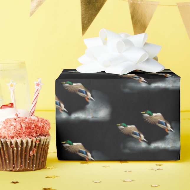 Papier Cadeau Canard de Majard volant au-dessus de l'eau (Fête d'anniversaire)