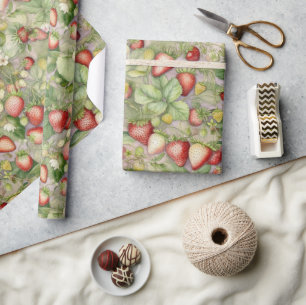 Papier Cadeau champ de fraises rouges mûres.