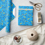 Papier Cadeau Chanukah Streamers Hanoukka Dreidels Bannières<br><div class="desc">Ajoutez un peu de couleur de vacances et pétillez avec ce design amusant de papier d'emballage Chanukah. Convient aux enfants ou aux adultes, aux entreprises ou aux besoins d'enveloppement de cadeaux de famille. Il y a des sacs-cadeaux, du papier-mouchoir et du ruban pour un look Chanukah complet, ou vous pouvez...</div>