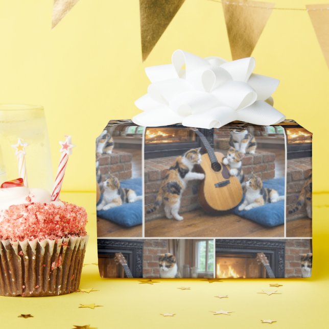 Papier Cadeau Chat calicot avec chatons et guitare (Fête d'anniversaire)