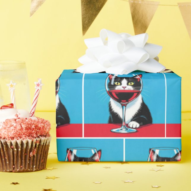 Papier Cadeau Chat Smoking Staring à travers un verre à vin (Fête d'anniversaire)