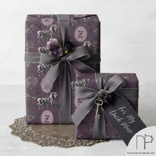 Papier Cadeau Cheval gothique à monogramme violet