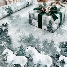 Chevaux blancs de neige forêt de montagne de bois