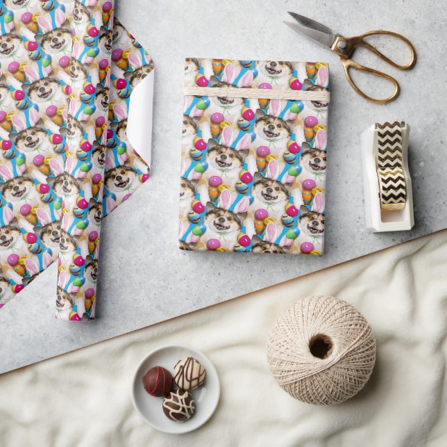 Papier Cadeau Chien allongé sur des œufs de Pâques (Artisanat)