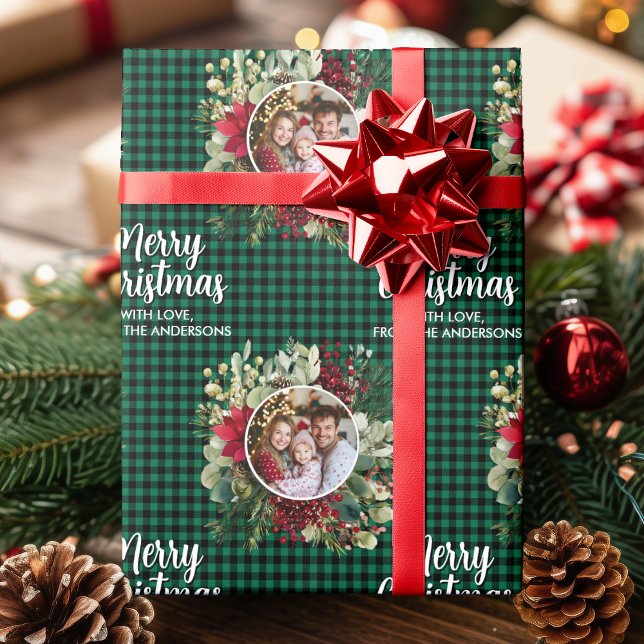 Papier Cadeau Christmas Wreath Plaids Family Photo Personalized (Christmas Wreath Plaids Family Photo Personalized Wrapping Paper)