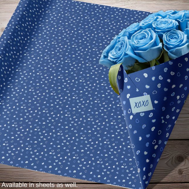 Papier Cadeau Cœurs - Bleu clair sur fond bleu foncé - Rouleaux (Hearts - 1Light Blue on Dark Blue - Rolls Wrapping Paper-Roses-by Leapfroglisics Shop)
