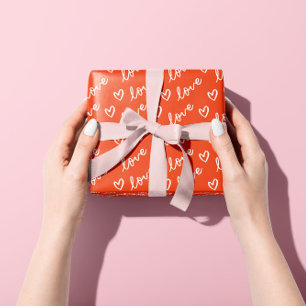 Papier Cadeau Cœurs dessinés à la main et lettrage d'amour en ro