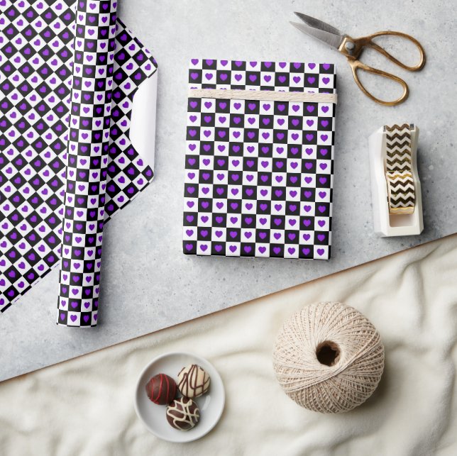 Papier Cadeau Cœurs violets battants en N&B (Artisanat)