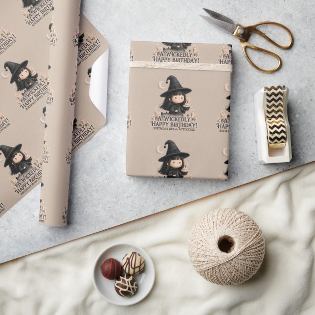 Papier Cadeau Conception de carte d'anniversaire de sorcière mig (Artisanat)