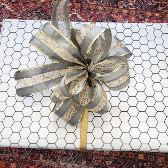 Papier Cadeau Conception moderne de carreaux en hex noir et blan (Créateur téléchargé)