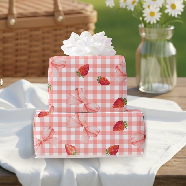 Papier Cadeau Coquette Berry Premier Anniversaire Rouge Gingham (Coquette Berry First Birthday Red Gingham Wrapping Paper)