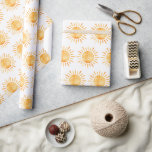 Papier Cadeau Couleur d'eau douce<br><div class="desc">Ce papier d'emballage mignon est parfait pour envelopper les cadeaux pour les anniversaires, les baby showers et bien d'autres occasions spéciales. Le design comprend un soleil aquarelle peint à la main en orange et jaune vif, qui va sûrement égayer tout événement spécial. Les éléments correspondants se trouvent dans la collection....</div>