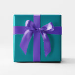 Papier Cadeau Couleur solide bleu Turquoise<br><div class="desc">Papier d'emballage Biscay Bay de couleur solide pour correspondre à la palette de couleurs mariages choisie. Vous pouvez customiser la couleur de l'arrière - plan sur cette conception vierge. Vous pouvez également ajouter du texte si vous le souhaitez.</div>