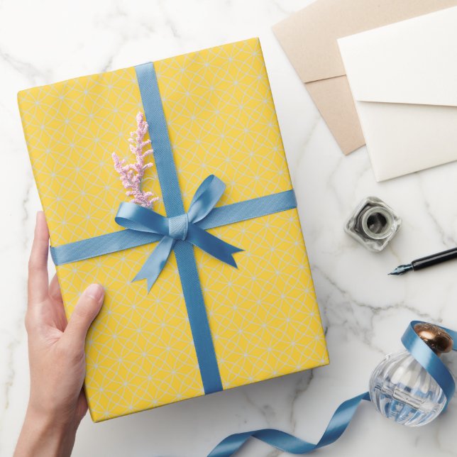 Papier Cadeau Courbes entrelacées sur fond jaune (Cadeaux)