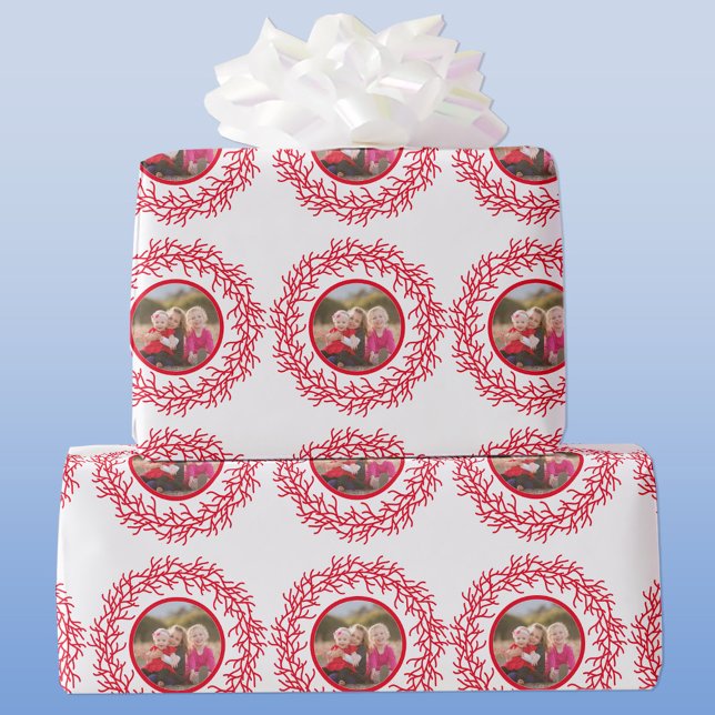 Papier Cadeau Couronne scandinave photo Rouge et blanc (Scandinavian wreath personalized photo red and white Christmas or Holiday gift wrapping paper roll)