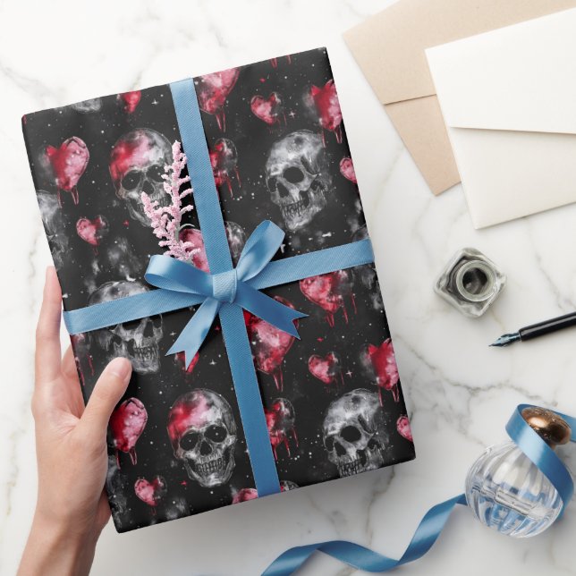 Papier Cadeau Crânes d'amour gothique et Coeurs rouges (Cadeaux)