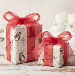 Papier Cadeau Cream Babys First Christmas Animaux d'hiver<br><div class="desc">Ce papier d'emballage neutre pour le genre présente un adorable motif à la main d'animaux en peluche d'hiver (rennes, nounours et pingouins) parmi de minuscules étoiles jaunes et des flocons de neige, le tout contre un arrière - plan crème doux. Parfait pour les premiers noël, baby shower d'hiver, anniversaire d'hiver,...</div>