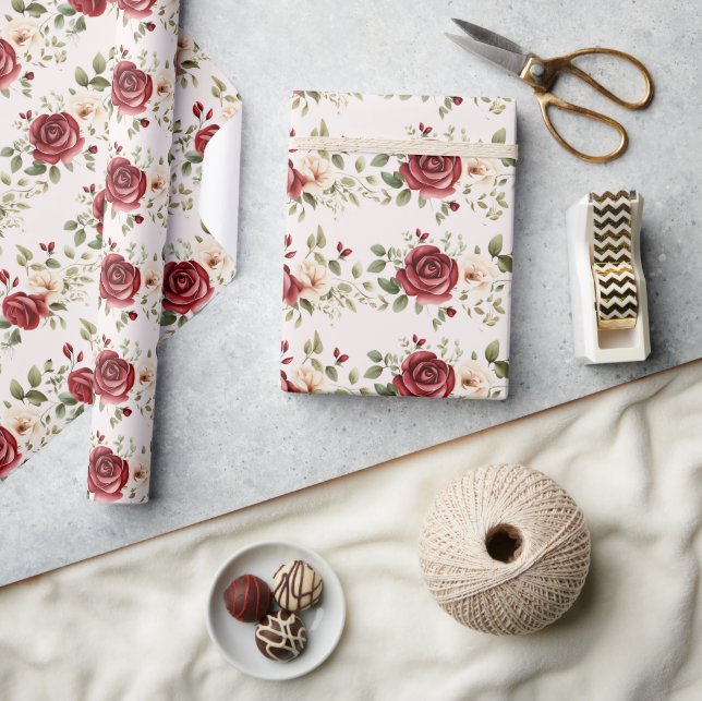 Papier Cadeau Crème rouge Roses Blush rose Mariage Floral (Artisanat)