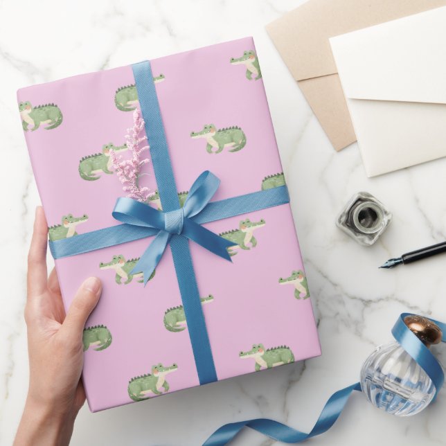 Papier Cadeau Crocodiles à l'aquarelle sur fond rose clair (Cadeaux)