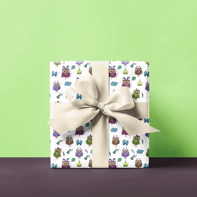 Papier Cadeau Cute Owl Motif d'anniversaire | Blanc (Créateur téléchargé)