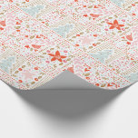 Papier cadeau de Noël Festive Pretty Christmas<br><div class="desc">Festive Noël Pretty Holiday papier cadeau d'emballage. Rouge,  blanc,  rose menthe et couleurs pastel,  lumineux et heureux. oiseaux de noël,  coeurs,  baies,  étoiles.</div>