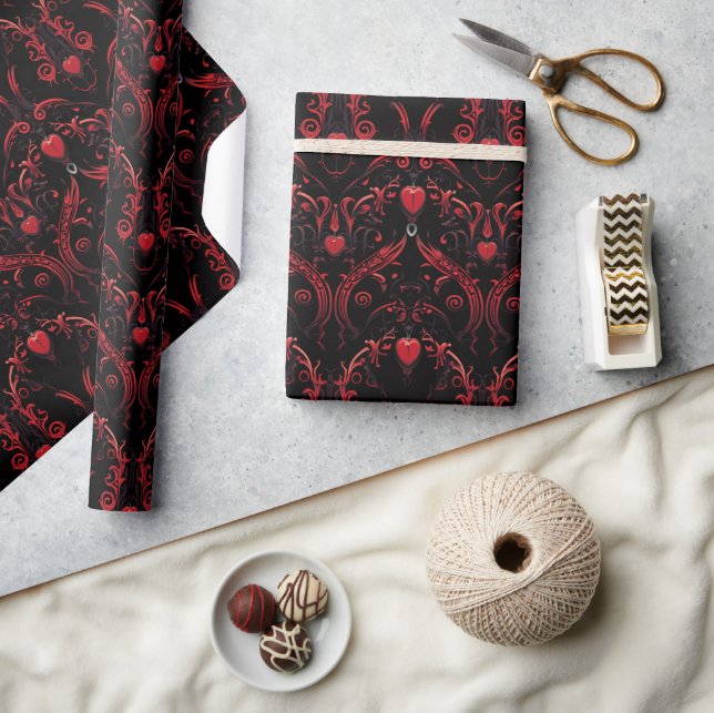Papier Cadeau Dessin gothique de cœurs rouges complexes (Artisanat)