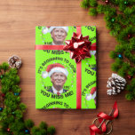 Papier Cadeau Donald Trump Funny Christmas MAGA<br><div class="desc">**Description du produit : *** Cette saison des Fêtes, insufflez un peu d'humour dans vos festivités avec notre délicieux produit de Noël Donald Trump! C’est la façon idéale d’ajouter une touche ludique à vos célébrations. Imaginez la scène : votre maison bourdonne de famille et d'amis, les lumières brillent, et vous...</div>